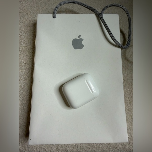 Air pods headphones - Picture 4 of 6